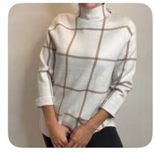 Tahari Window pane pattern Cream and Tan Mock Neck Sweater EUC